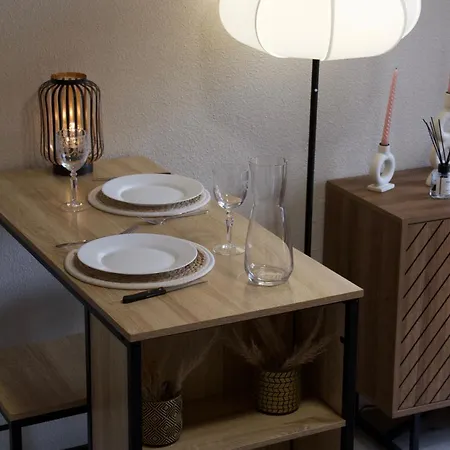 Douillet Proche Gare Apartamento *