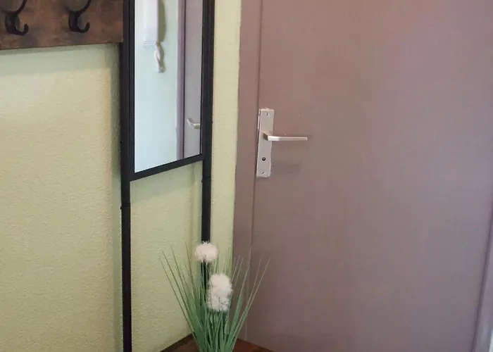 Douillet Proche Gare